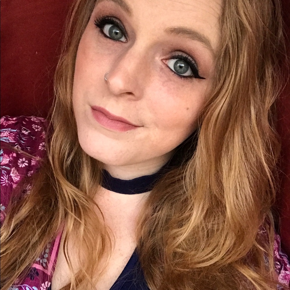 Meet your Posher, Felicia